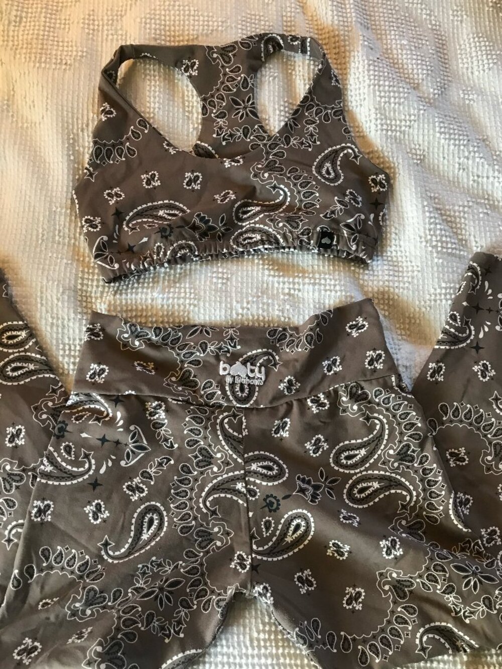 Booty by Brabants Sports Bra and Leggings set size XL